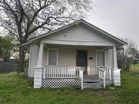 1007 S Broadway Ave, Holdenville, OK 74848