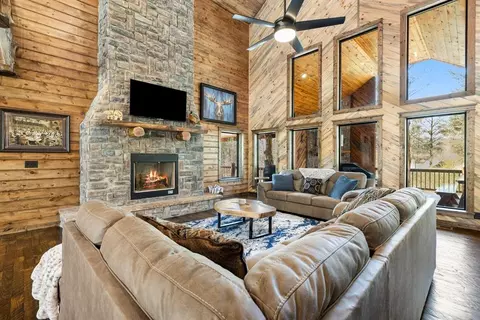 589 W Eagle Mountain Trl, Broken Bow, OK 74728 photo 6