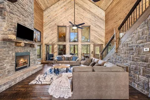 589 W Eagle Mountain Trl, Broken Bow, OK 74728 photo 7