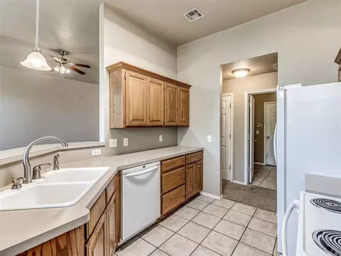 2817 Devonshire St, Norman, OK 73071 photo 4