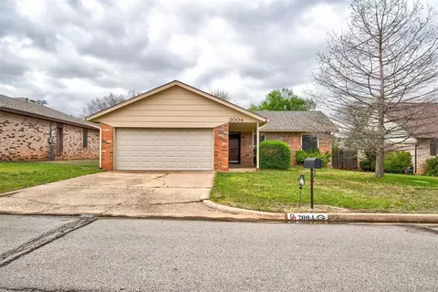 2004 Oak Forest Dr, Norman, OK 73071