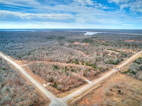 15100 E Franklin Rd, Norman, OK 73069