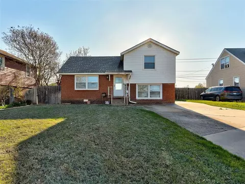 1102 N Myrtle Ln, Midwest City, OK 73110