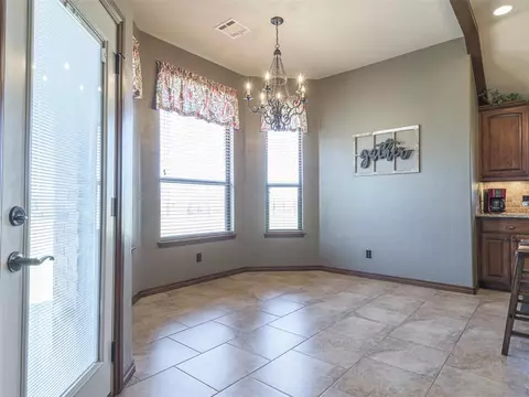 1611 Camelot St, Tuttle, OK 73089 photo 13