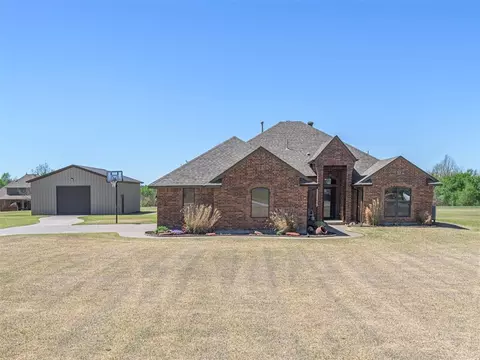 1611 Camelot St, Tuttle, OK 73089