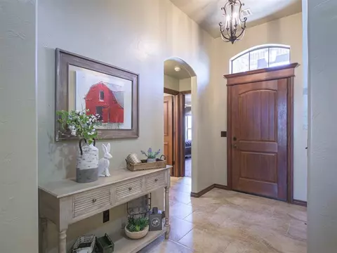 1611 Camelot St, Tuttle, OK 73089 photo 5