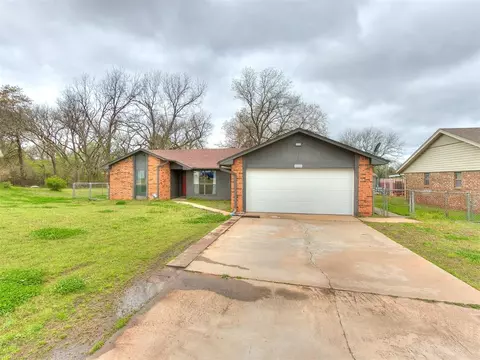 4300 Faith Blvd, Shawnee, OK 74804