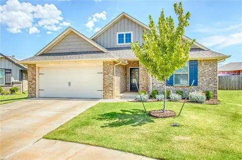 3704 Palisade Ln, Oklahoma City, OK 73179