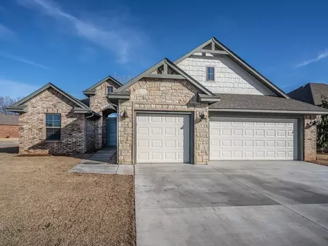 709 Black Mesa Ct, Yukon, OK 73099