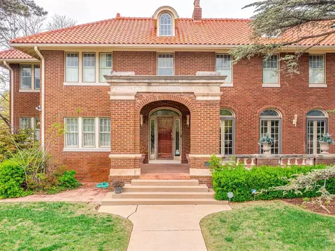 325 NW 17th St, Oklahoma City, OK 73103