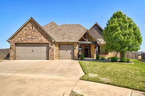 18540 Haslemere Ln, Edmond, OK 73012