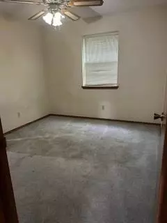 1401 SE Allyson Cir, Altus, OK 73521 photo 12