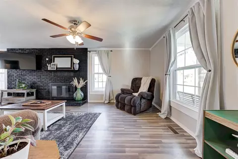 208 W Maple, Tuttle, OK 73089 photo 6