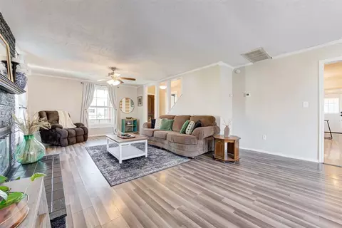 208 W Maple, Tuttle, OK 73089 photo 9