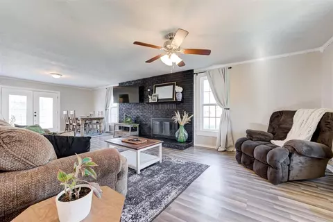 208 W Maple, Tuttle, OK 73089 photo 7