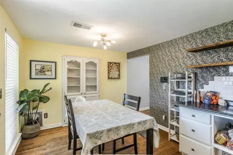 2128 Briarcliff Dr, Moore, OK 73170 photo 7