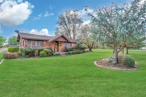 508 E Hayes St, Mangum, OK 73554