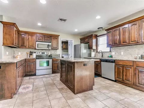 153 Rustic Oak Cor, Tecumseh, OK 74873 photo 6