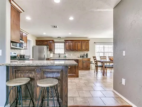 153 Rustic Oak Cor, Tecumseh, OK 74873 photo 4