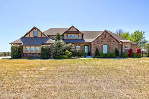 3421 Falling River Dr, Newcastle, OK 73065