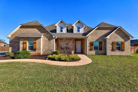 6120 Amberly Dr, Edmond, OK 73025