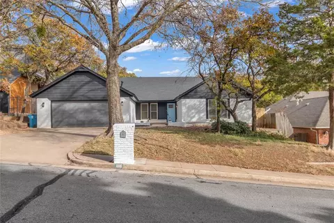 816 New Bond Cir, Edmond, OK 73034