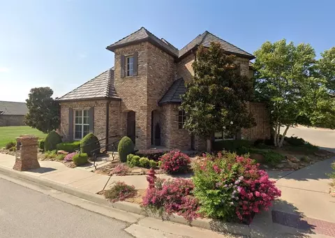 3101 Millbrook Dr, Norman, OK 73072