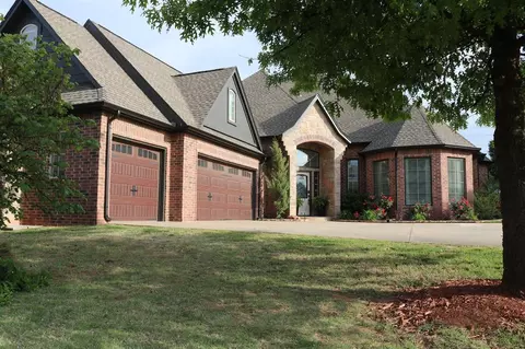 3317 Heritage Green Cir, Edmond, OK 73003