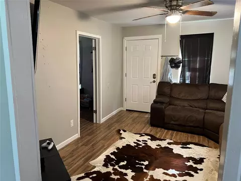 602 E 9th St, Chandler, OK 74834 photo 3
