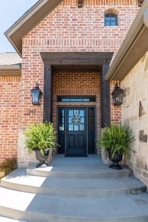 1717 S Berry Creek St, Stillwater, OK 74074