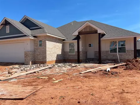 2900 SE 23rd Cir, Moore, OK 73160