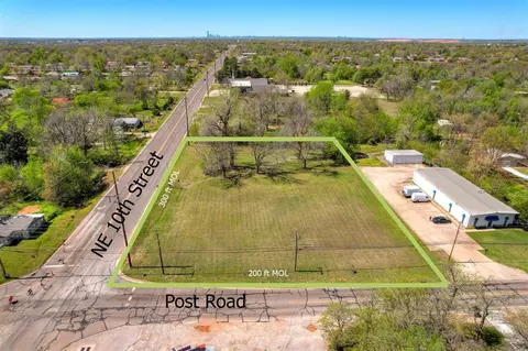 1107 N Post Rd, Midwest City, OK 73130