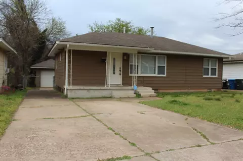 748 E Rose Dr, Midwest City, OK 73110