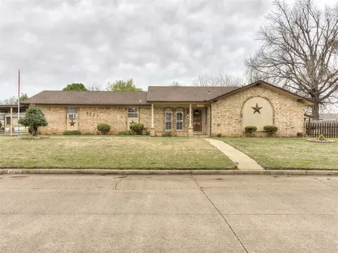 4737 Bomarc Dr, Del City, OK 73115