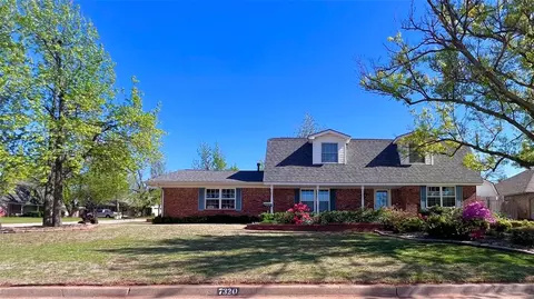 7320 N Hammond Ave, Warr Acres, OK 73132