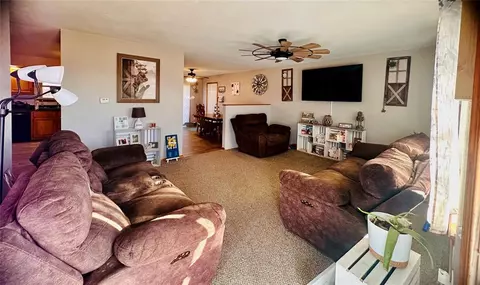 405 E 6th, Duke, OK 73532 photo 7