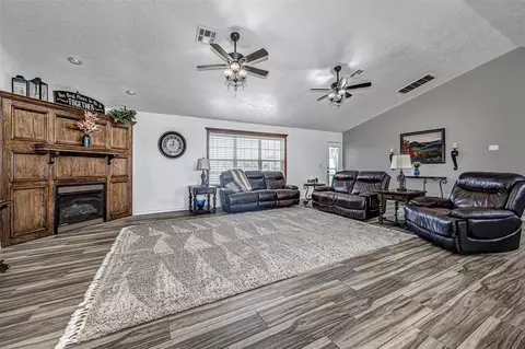 980 Garden Rd, Tuttle, OK 73089 photo 16
