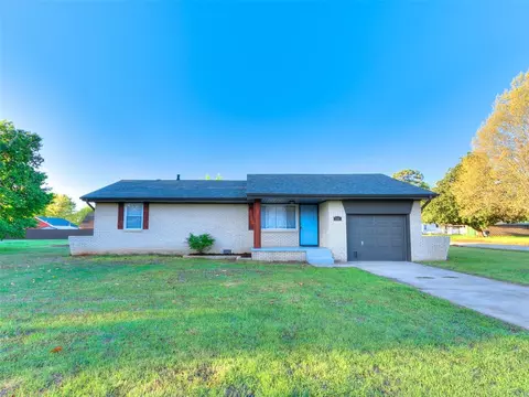 504 E Boomer St, Lexington, OK 73051