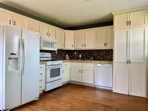 4802 N Central Rd, Bethany, OK 73008 photo 2