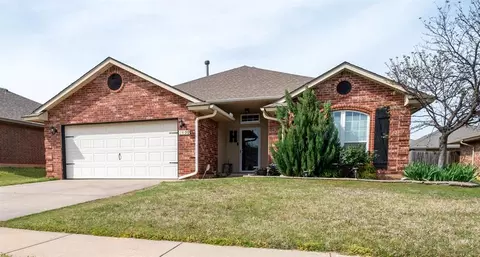 1409 SE 17th St, Moore, OK 73160