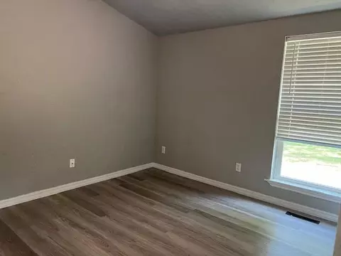 2216 Memphis Dr, Norman, OK 73071 photo 8