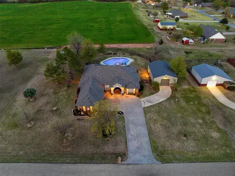 212 Cambrye Dr, Tuttle, OK 73089 photo 2