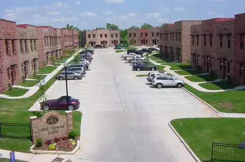 375 Triad Village Dr #23, Norman, OK 73071