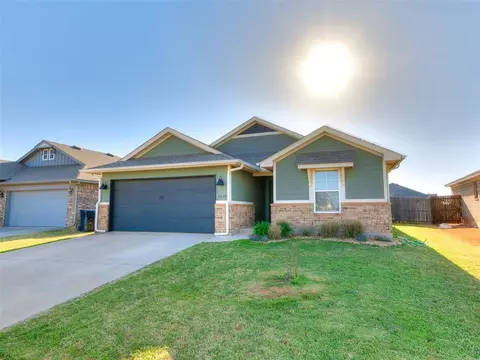 3428 Piney River Dr, Yukon, OK 73099