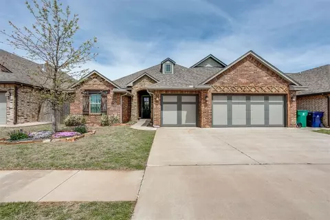 11721 SW 25th Ct, Yukon, OK 73099