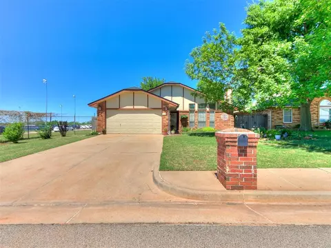 1713 San Juan Ave, Edmond, OK 73003