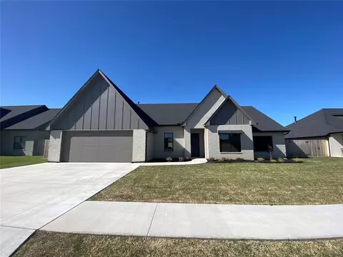 2805 Cloud Nine Cir, Weatherford, OK 73096