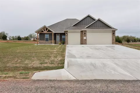 2002 Leo Ct, Blanchard, OK 73010