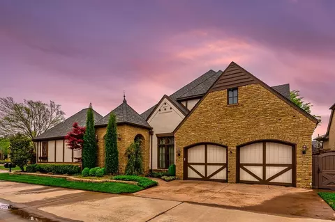 16201 Scotland Way, Edmond, OK 73013