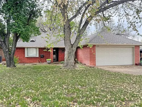 2400 Santa Fe Ter, Edmond, OK 73012